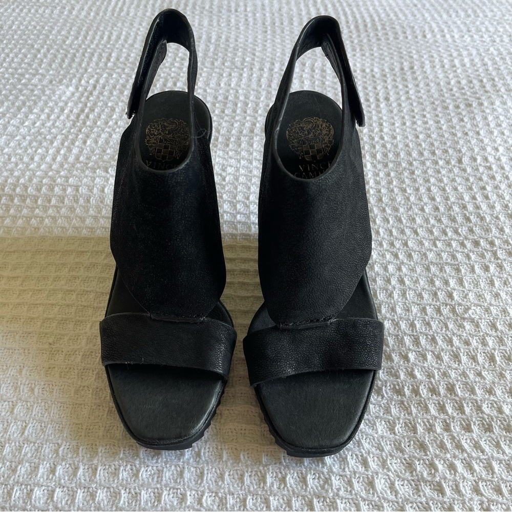 Vince Camuto size 8.5 wedges black